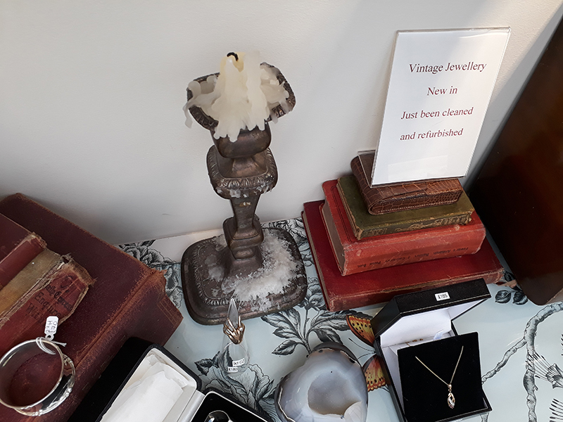 Vintage Jewellery Newton Mearns